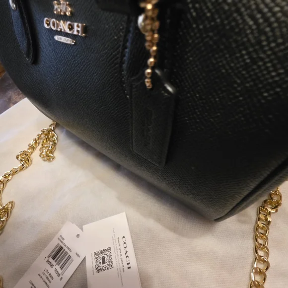 Coach GREEN Handbag with Gold Chain - Picture 9 of 16